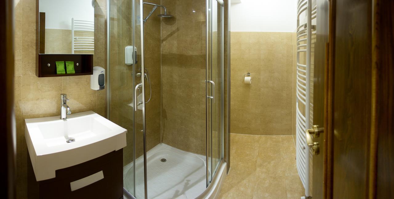 M1 Szeker Csarda Hotel Es Etterem Obarok Zewnętrze zdjęcie