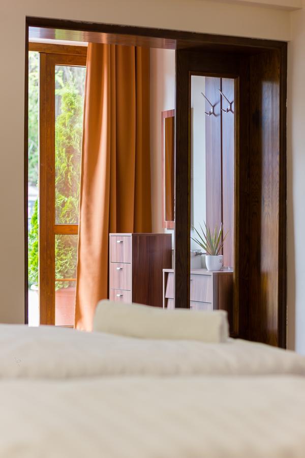 M1 Szeker Csarda Hotel Es Etterem Obarok Zewnętrze zdjęcie