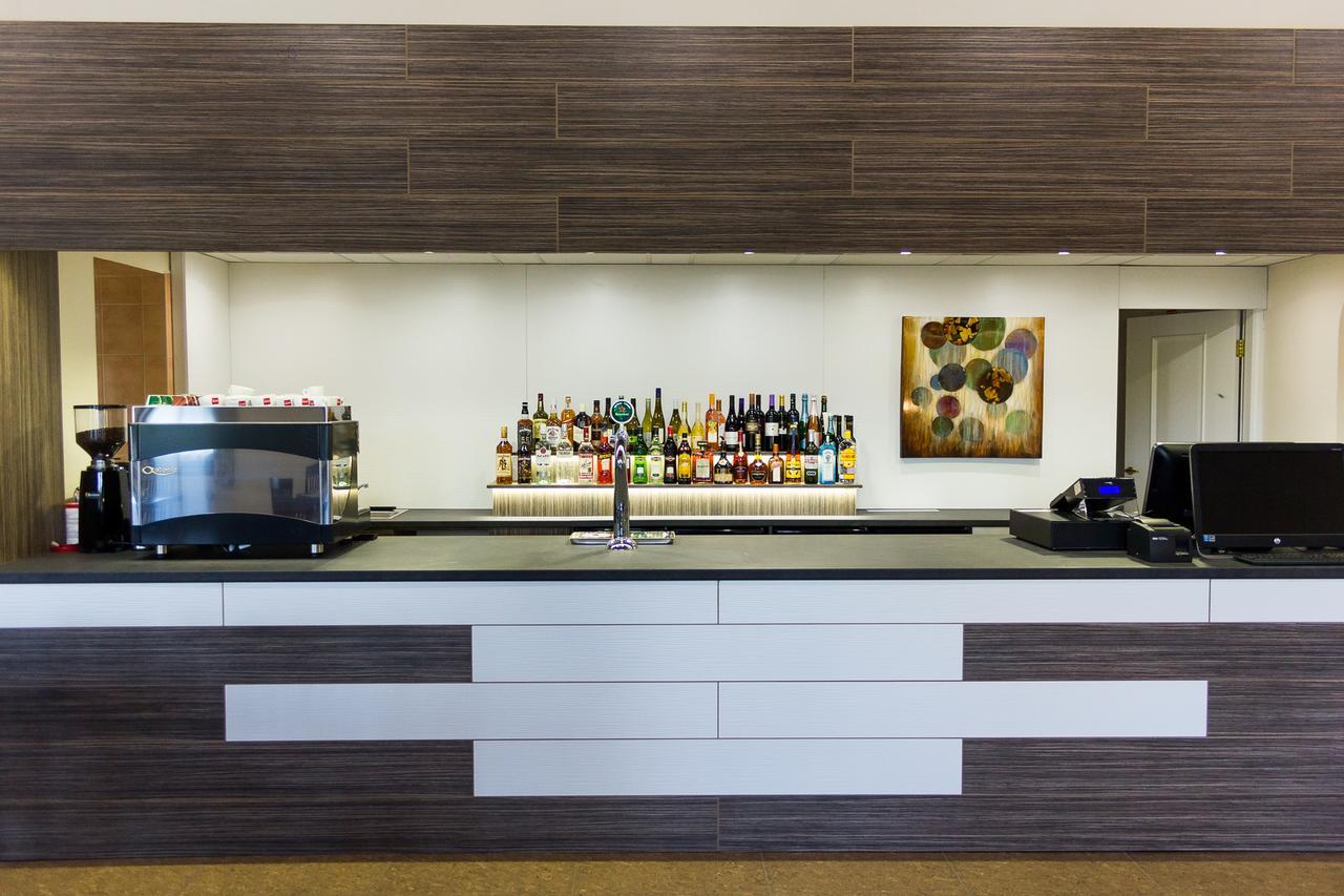 M1 Szeker Csarda Hotel Es Etterem Obarok Zewnętrze zdjęcie