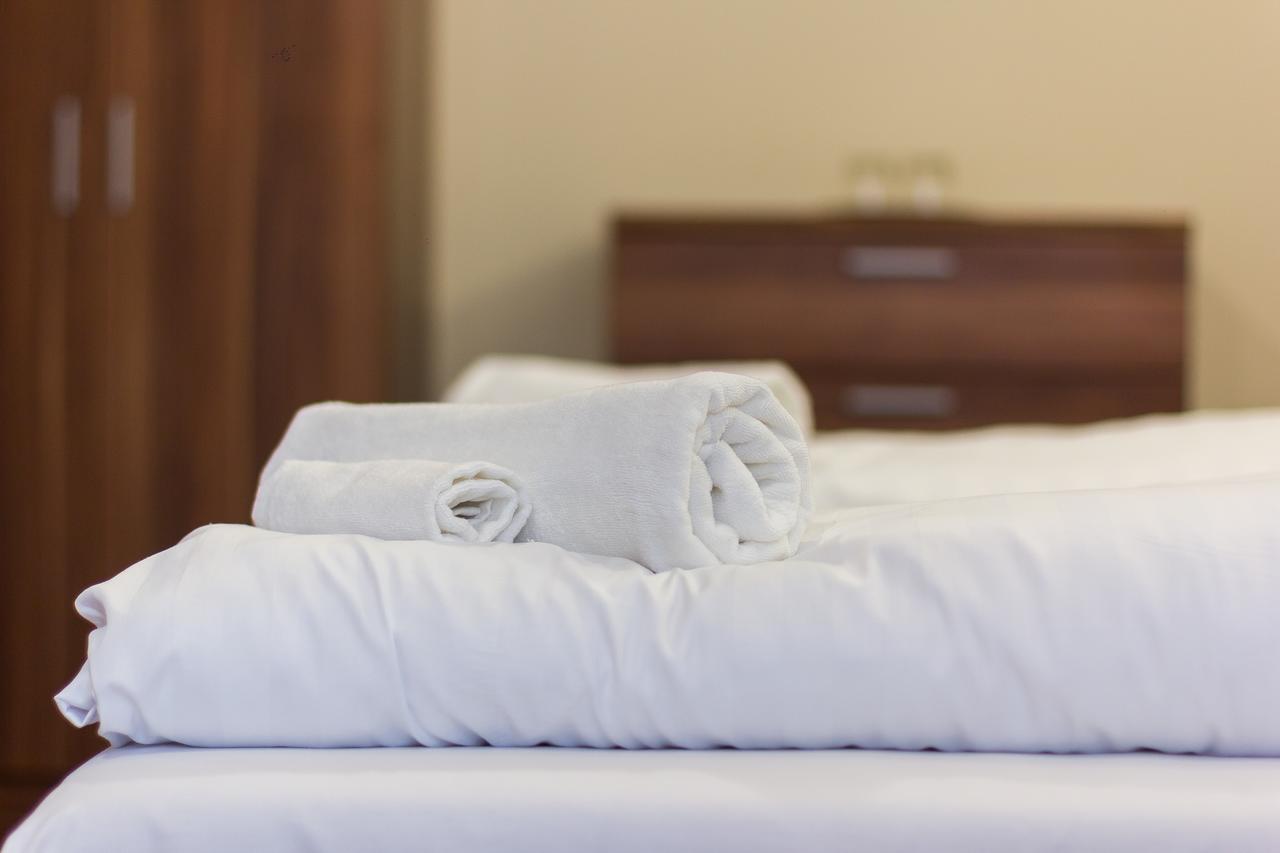 M1 Szeker Csarda Hotel Es Etterem Obarok Zewnętrze zdjęcie