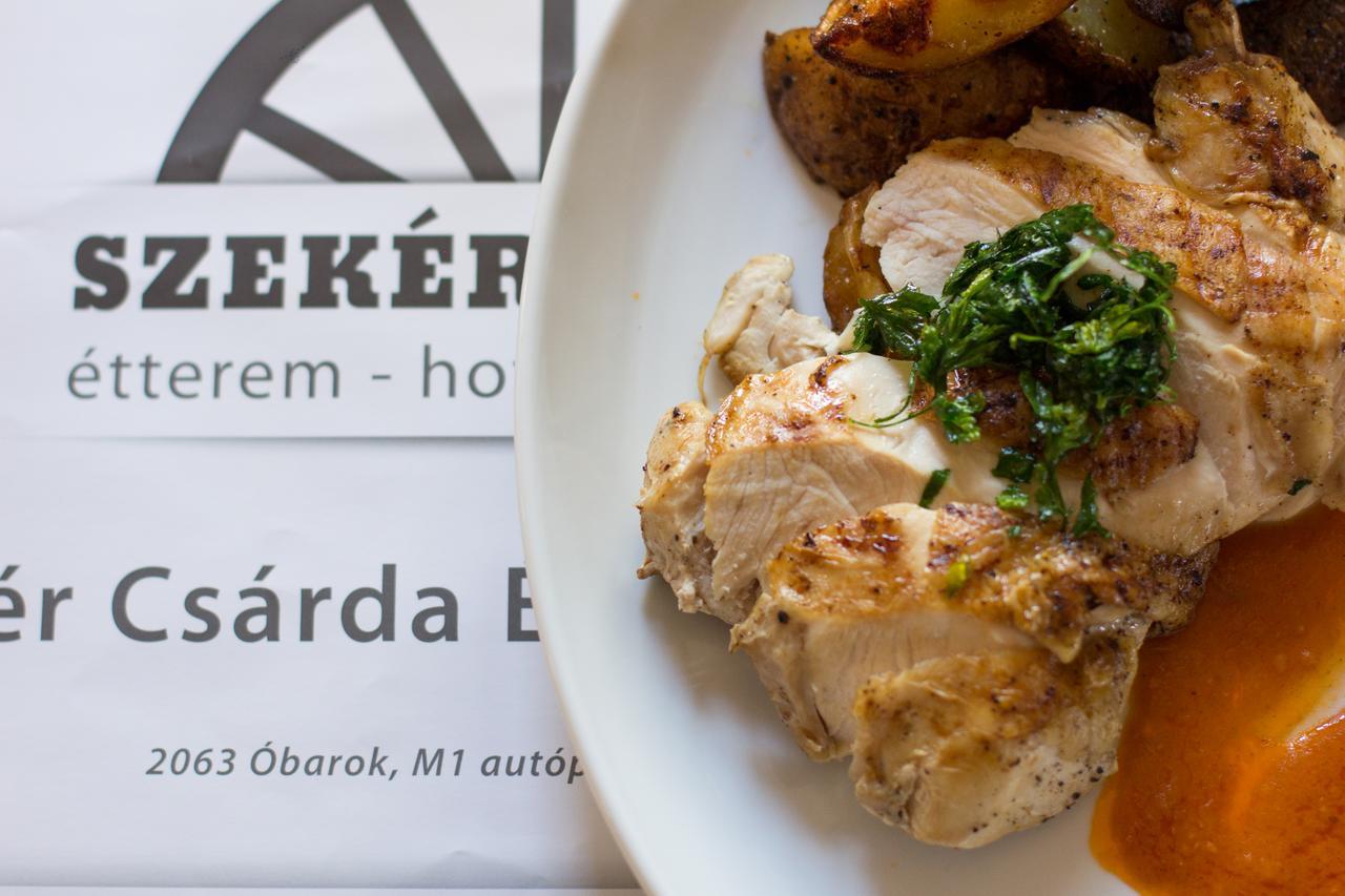 M1 Szeker Csarda Hotel Es Etterem Obarok Zewnętrze zdjęcie
